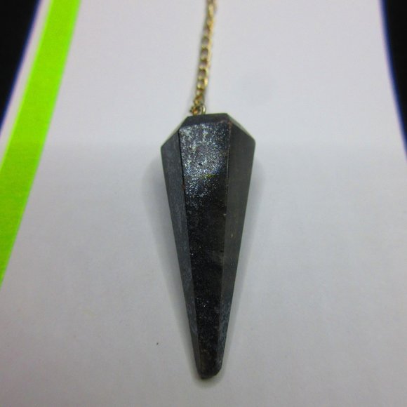 Hematite Gemstone Dowsing Pendulum Meditation Tool - Picture 1 of 4